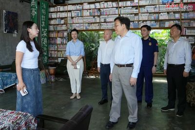 冯飞调研“五一”假期旅游市场及安全生产工作并慰问一线劳动者